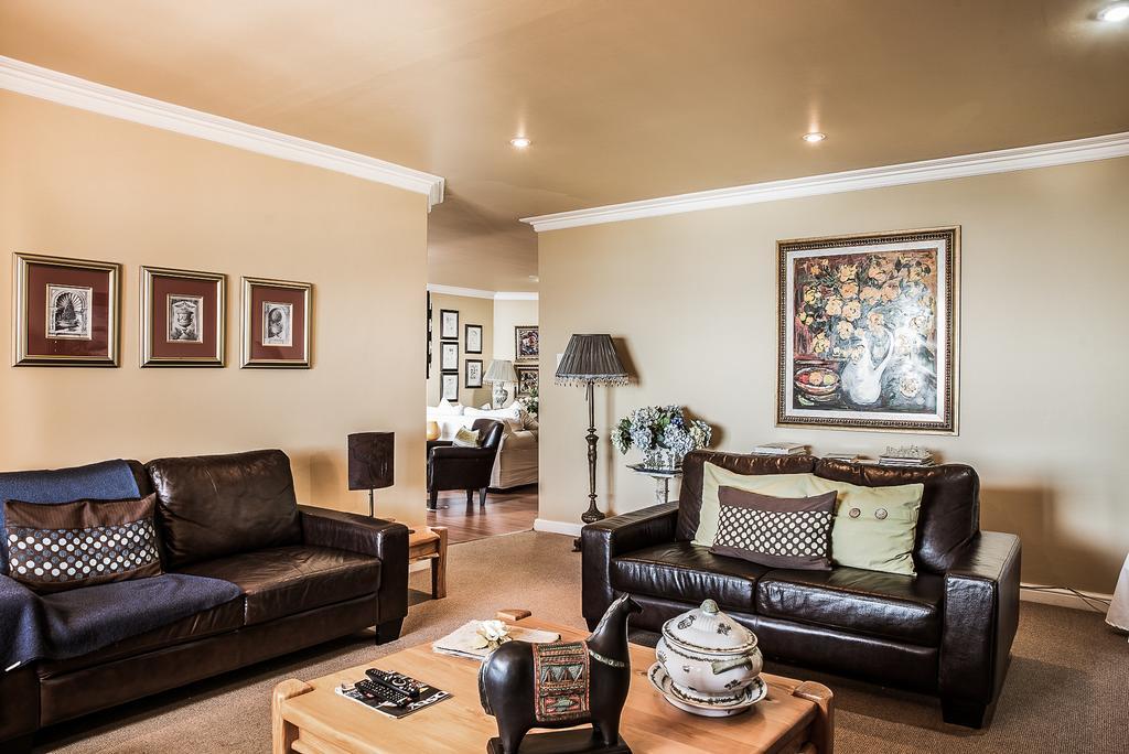 Highview Lodge Mossel Bay Exterior foto